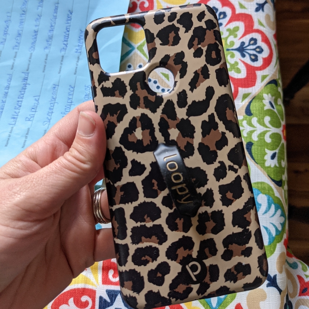 Google Pixel 4a with 5g Loopy case